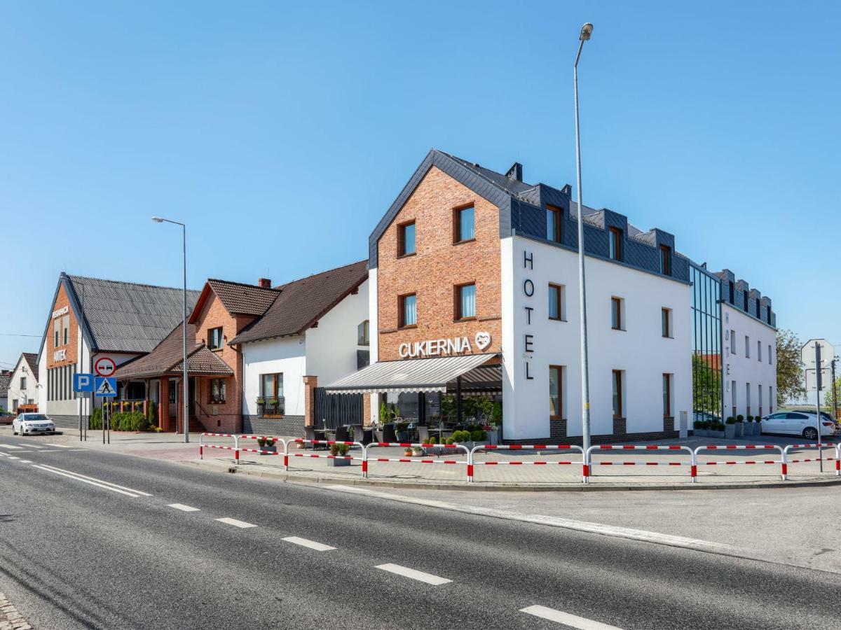 Hotel Antek Zlinice Exterior photo
